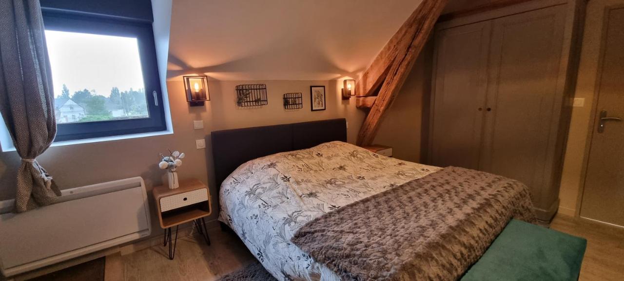 Au Nid des Champs, Agréable chambre d'hôtes avec jacuzzi sur demande, proche de Chartres Esterno foto