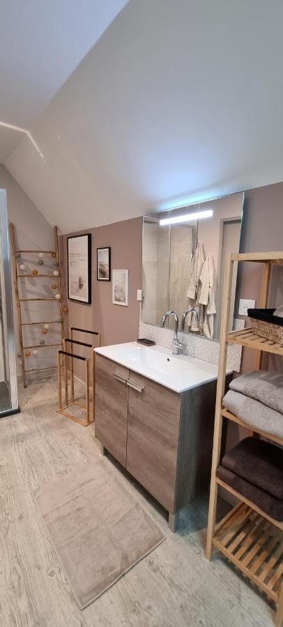 Au Nid des Champs, Agréable chambre d'hôtes avec jacuzzi sur demande, proche de Chartres Dammarie  Esterno foto